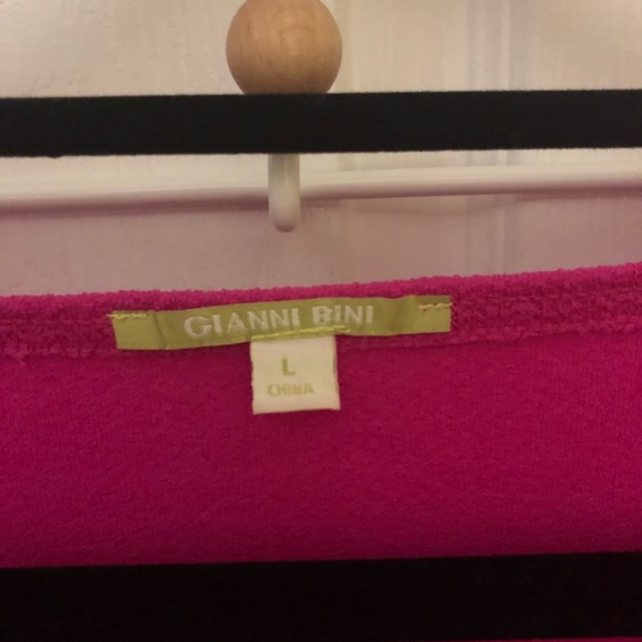 Pink blouse by Gianni Bini - Picture 3 of 3